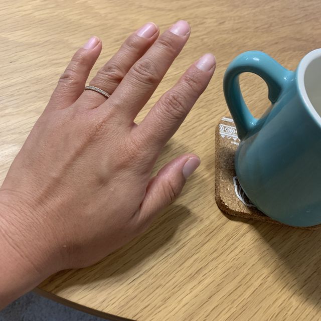 【Makana(マカナ)の口コミ】 指輪のハワイアンジュエリーの波のデザインとハーフエタニティリング のキ…