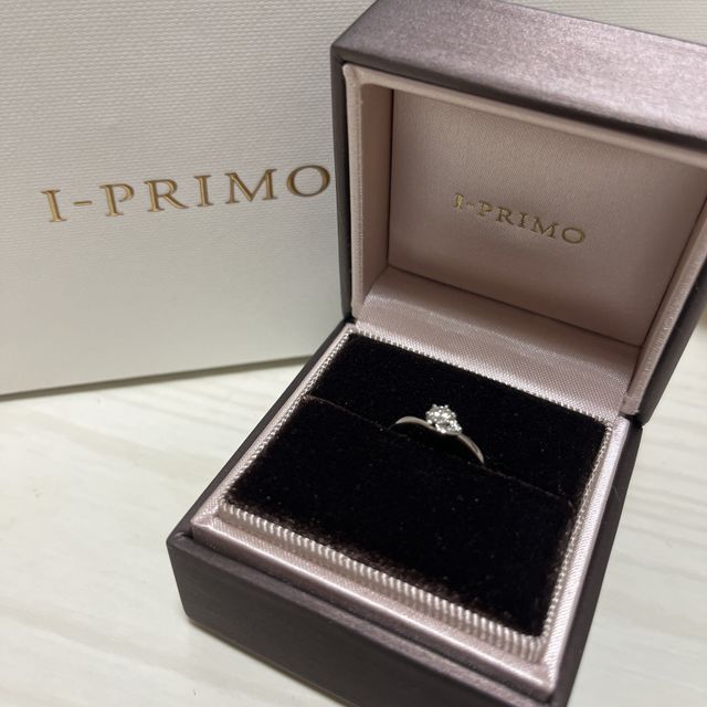 【アイプリモ(I-PRIMO)の口コミ】 私は指が細く太いのがあまり似合わないのですが、細いデザインのものも多…