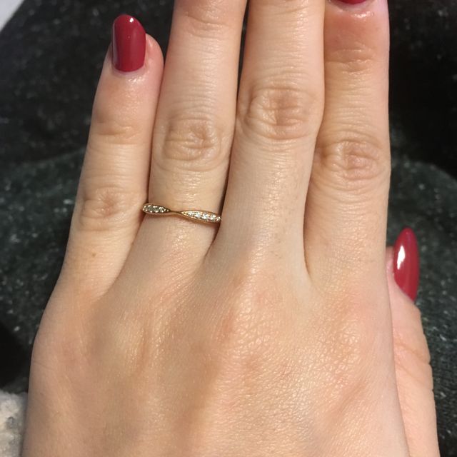 【シャネル(CHANEL)の口コミ】 結婚指輪探しでは、色とデザインを重視していました。シルバーよりゴール…