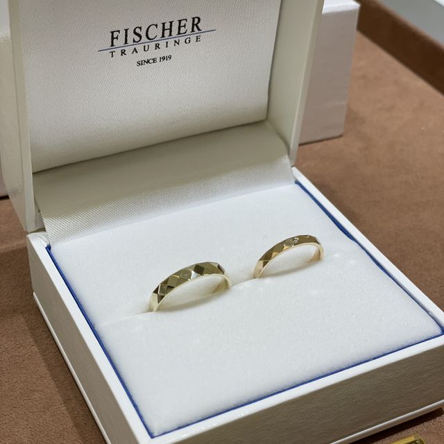 【FISCHER(フィッシャー)の口コミ】 デザインがとても気に入りました。毎日のことを考えると普段つけててアク…