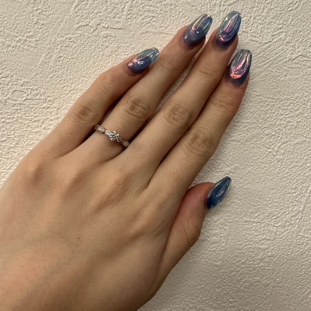 【エクセルコダイヤモンド(EXELCO DIAMOND)の口コミ】 一店舗目で即決しました。
デザインの種類がとても多く迷いましたが、試着…