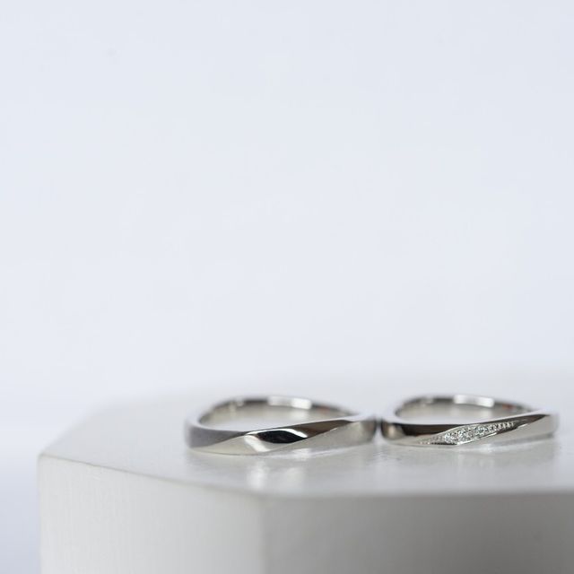 【CRAFY(クラフィ)の口コミ】 いろいろあるデザインの中から自分たちの希望した形を作る事が出来る所。
…