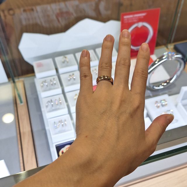 【NIESSING(ニーシング)の口コミ】 一見シンプルに見えるかもしれませんが、ボリューム感があるのでゴージャ…