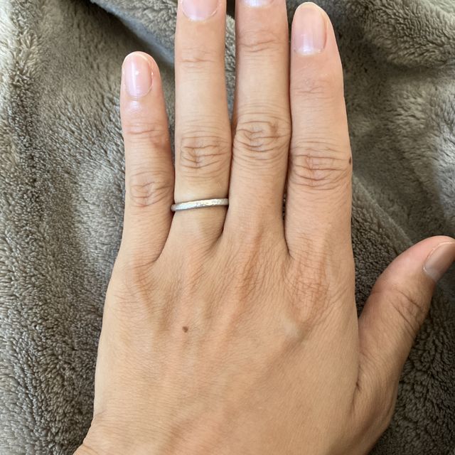 【Smith(工房スミス)札幌店の口コミ】 デザインがシンプル、おしゃれで気に入りました。たくさんのデザインの中…