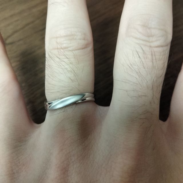 【銀座ダイヤモンドシライシの口コミ】 今までアクセサリーをつけたことがなく、派手なものが苦手でしたが、こち…