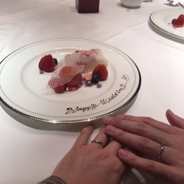 【ブルガリ(BVLGARI)の口コミ】 シンプルで着け心地が良いもので、且つ一生ものなので、憧れのブランドで…