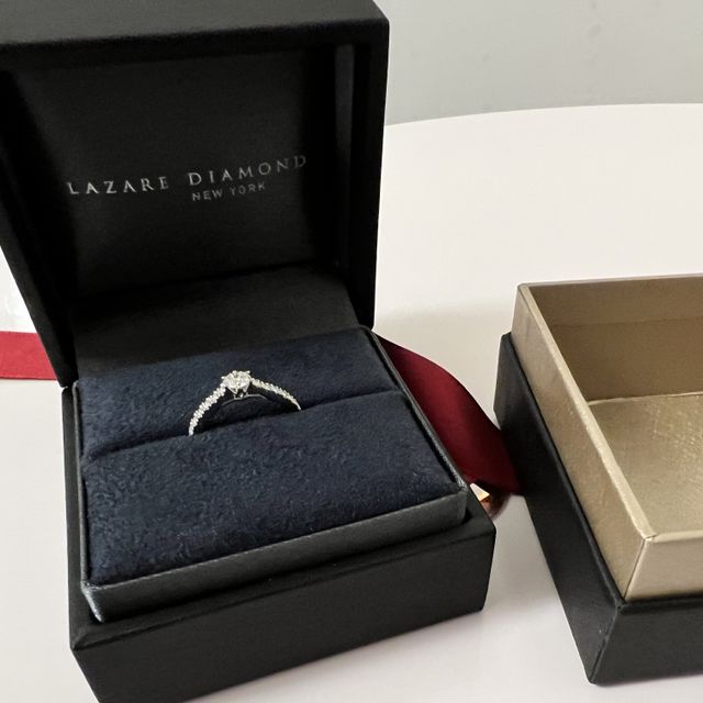 【ラザール ダイヤモンド(LAZARE DIAMOND)の口コミ】 諸事情で結婚指輪の後に婚約指輪を買ってもらうことになったので、結婚指…