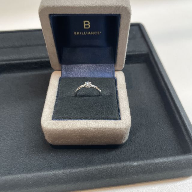 【BRILLIANCE+(ブリリアンスプラス)の口コミ】 彼女を考えた時に、これしかない！と思ったのがこの指輪を初めてみた時の…