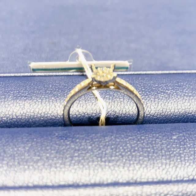 【銀座ダイヤモンドシライシの口コミ】 ダイヤモンドシライシは指輪の付け心地が良く、日本人に合っている。
好み…