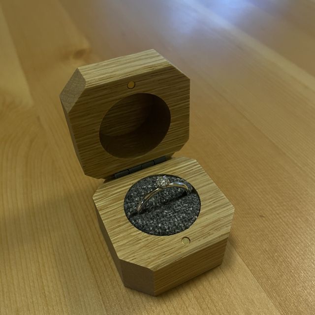 【鎌倉彫金工房の口コミ】 ダイヤモンドが一番綺麗に輝くように、リングのデザインはシンプルにしま…