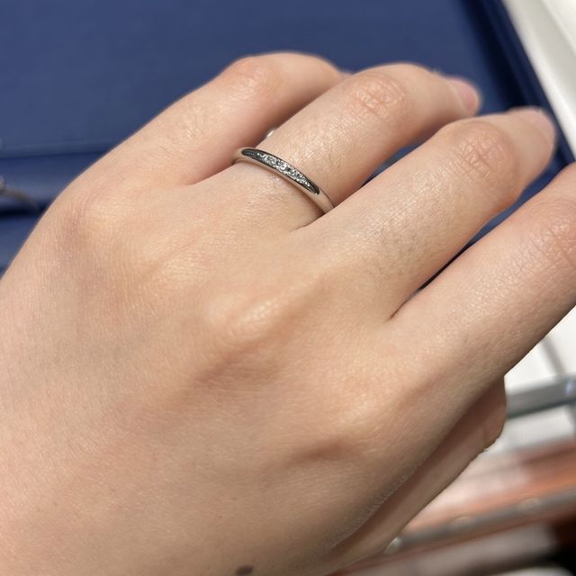 【銀座ダイヤモンドシライシの口コミ】 2本で20万前後で収まる価格帯で、他のブランドと比較してもお安め。指輪の…