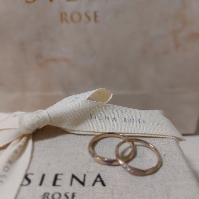 【SIENAROSE(シエナロゼ)の口コミ】 ロゼチナというこのブランドならではの色味がとても気に入り、よくあるコ…