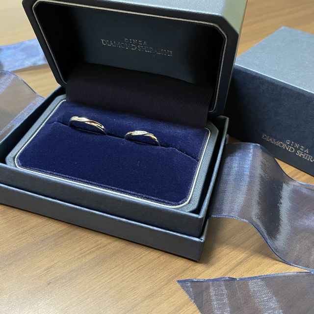 【銀座ダイヤモンドシライシの口コミ】 シンプルで飽きのないデザインと、アフターサービスがしっかりしているこ…