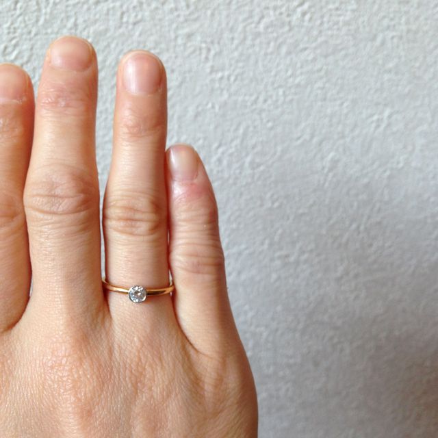 【ティファニー(Tiffany & Co.)の口コミ】 手が小さく、指が短い私。スタンダードな婚約指輪だと、明らかにバランス…