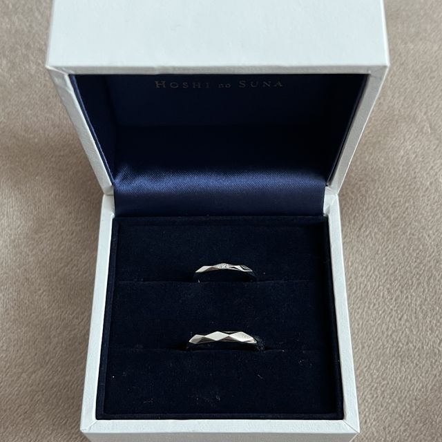 【HOSHI no SUNA 星の砂(ほしのすな)の口コミ】 長く身につけていくものなので、シンプルで可愛いくて、
飽きないデザイン…