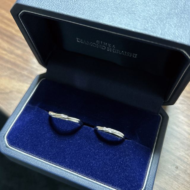 【銀座ダイヤモンドシライシの口コミ】 空から降り注ぐ光に向かって伸びる植物のような有機的なラインをイメージ…