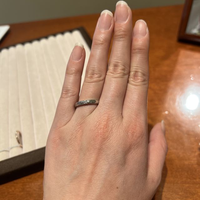 【TRECENTI(トレセンテ)の口コミ】 3店舗目で決めました。色々なデザインを見てきて最終的に選んだのは1粒ダ…