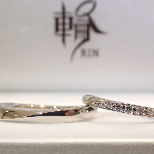 【輪-RIN-の口コミ】 日常的に付ける物なので、軽さやシンプルなデザインの物を探していました…