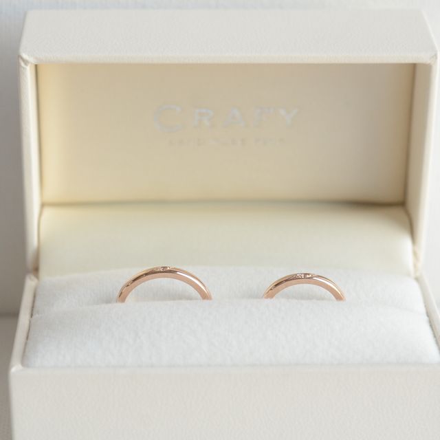 【CRAFY(クラフィ)の口コミ】 ホームページやInstagramでも豊富な指輪のデザインを見ることができ、ワッ…