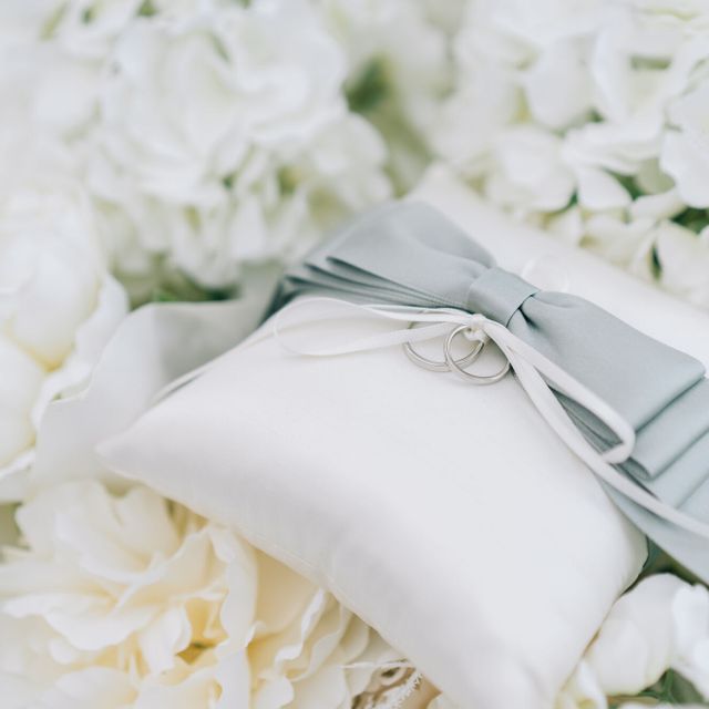 【銀座ダイヤモンドシライシの口コミ】 シンプルでキラキラしていておしゃれだったのが気に入ったからです。ブラ…