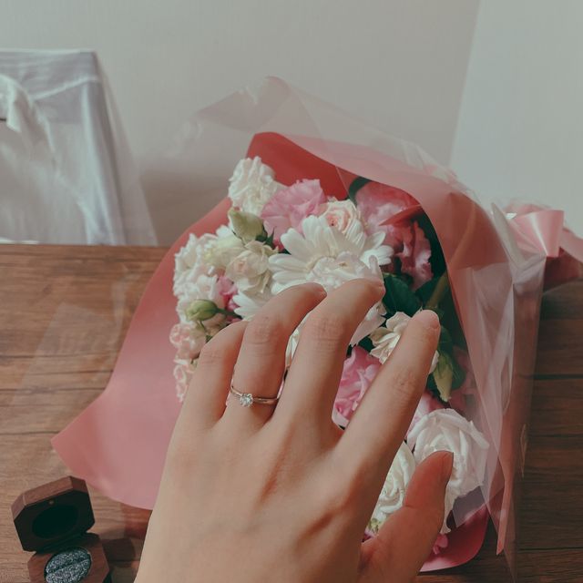 【鎌倉彫金工房の口コミ】 ダイヤモンドを自分の目で見て決めるところから始まり、リングのデザイン…