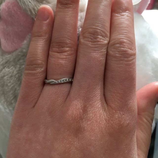 【COLANY(コラニー)の口コミ】 「着け心地」と「デザイン」を決め手に選びました。
まず「着け心地」では…