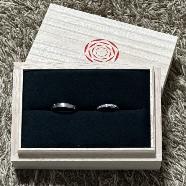 【出雲結(いずもゆい)の口コミ】 デザインが互いに気に入り、一目惚れでした！
初めは別のデザインを目的に…