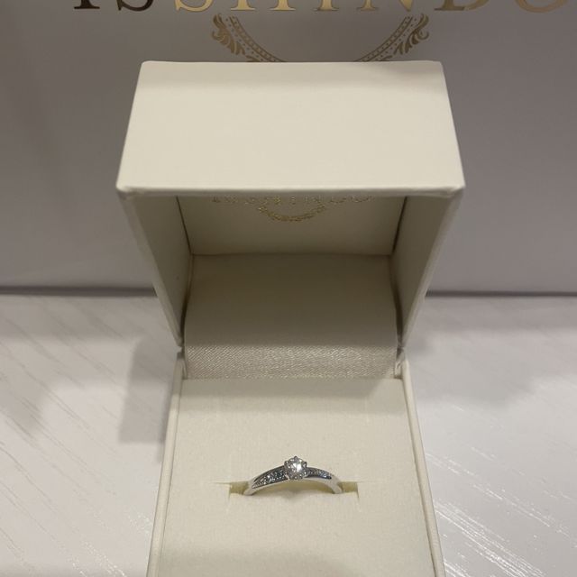 【efu(エフ) ※旧「一新堂(ISSHINDO) 」の口コミ】 値段ももちろんですが、
一生残るものなので指輪のデザインを中心に決めま…