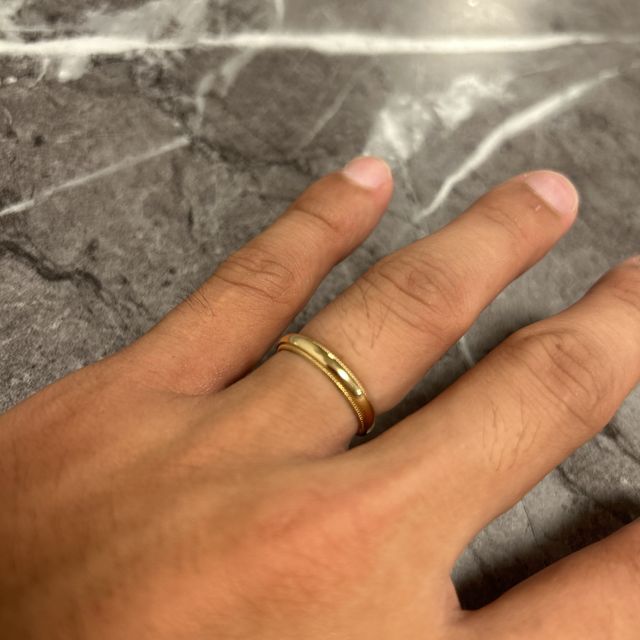【アイプリモ(I-PRIMO)の口コミ】 指輪の色は金を元々探しており、デザインはとても豊富で良いものがたくさ…
