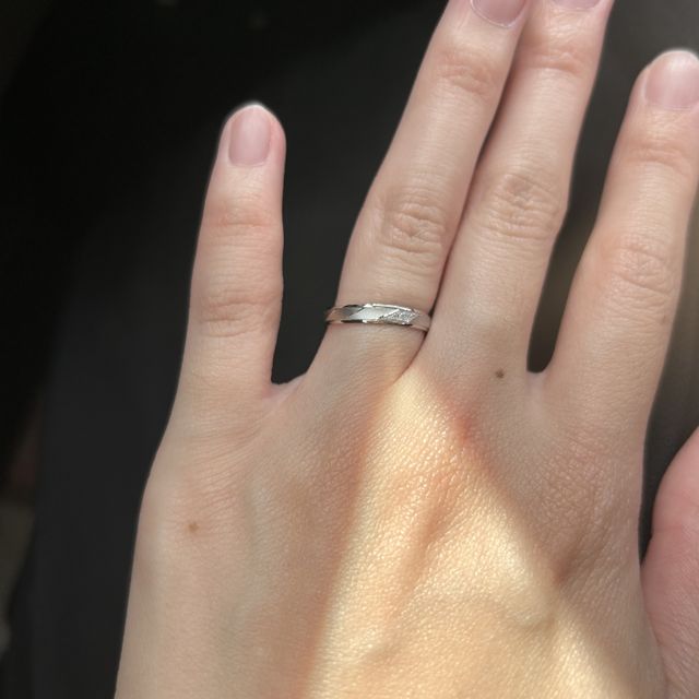 【エルサカエの口コミ】 デザインはとてもかわいく、つけ心地も指にフィットしていて直感でこれだ…