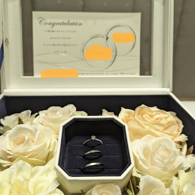 【4℃ BRIDAL(ヨンドシーブライダル)の口コミ】 指輪は色々見るのは大変だったのでセットリングと決めていました。セット…