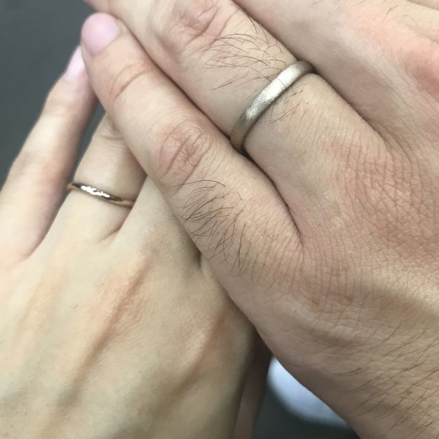 【SIENAROSE(シエナロゼ)の口コミ】 デザインと、ロゼチナの色味が気に入って購入しました。ゴールドとプラチ…