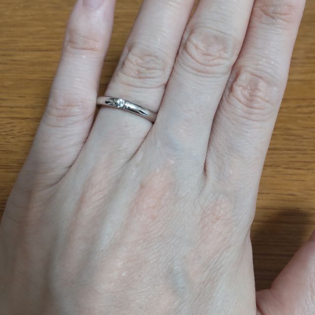 【ROCCA(ロッカ)の口コミ】 最初からロッカで購入することは決めていましたが、シンプルでつけ心地が…