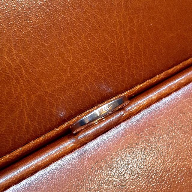 【出雲結(いずもゆい)の口コミ】 made in japan のシンプルな指輪を探していました。美しく繊細なデザイン…