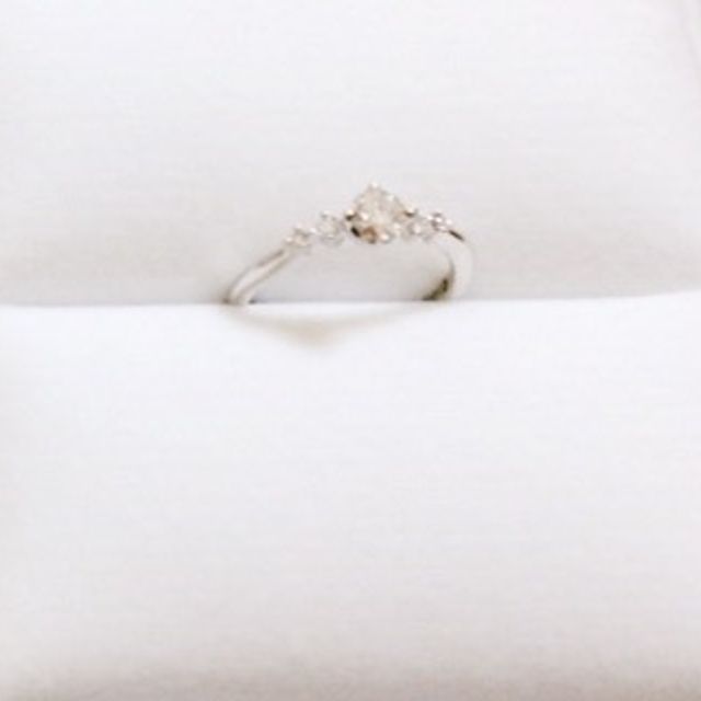 【garden(ガーデン)の口コミ】 指が細めなので大きいものが似合わない為、
似合う指輪を探していたところ…