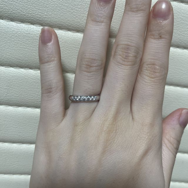 【ラザール ダイヤモンド(LAZARE DIAMOND)の口コミ】 ダイヤモンドが主役の指輪を探していました。
ダイヤモンドの指輪を買う機…