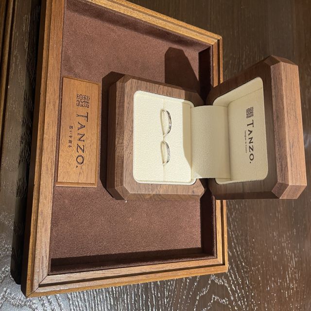 【TANZO.(鍛造指輪)の口コミ】 私はシンプルなものではなくて、キラキラした結婚指輪を作りたかったので…