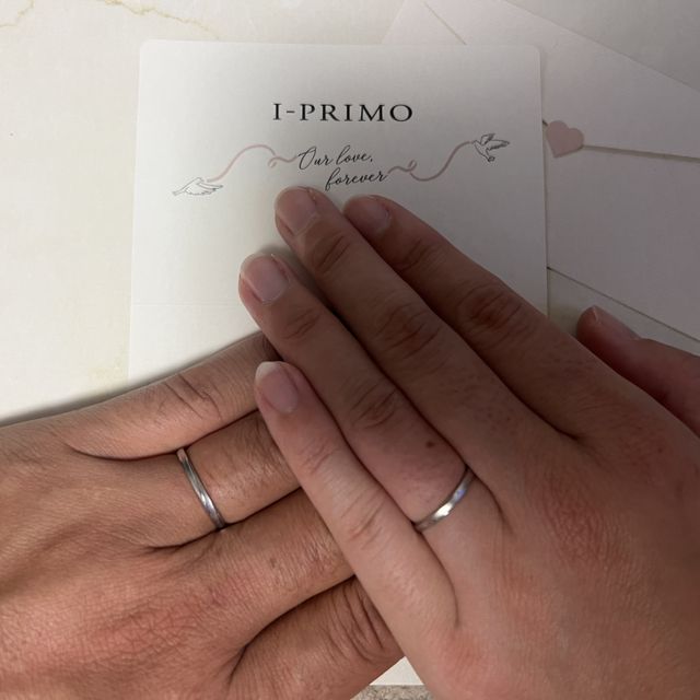 【アイプリモ(I-PRIMO)の口コミ】 こんかいは、素材はプラチナ、
シンプルなデザインと
私達夫婦が探してい…