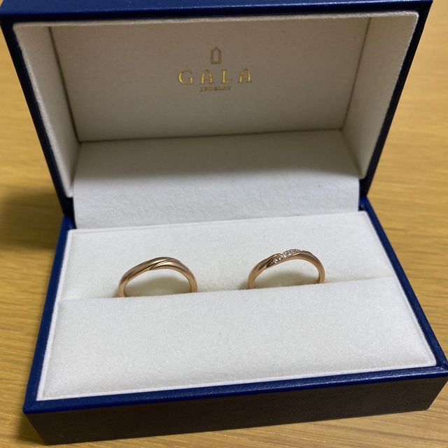 【GALA JEWELRY(ガラジュエリー)の口コミ】 指輪のデザインや色、値段がかわいいものを探していたためです。色はピン…