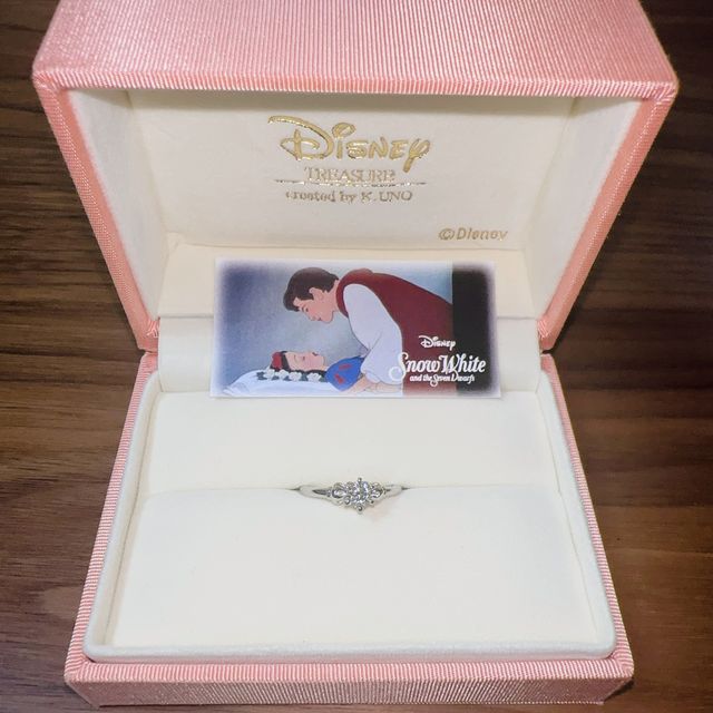 【ケイウノ ブライダル(K.UNO BRIDAL)の口コミ】 大好きな白雪姫のデザインだったので、彼が選んでくれました。白雪姫のパ…