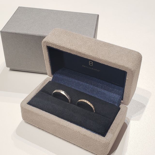 【BRILLIANCE+(ブリリアンスプラス)の口コミ】 個性的過ぎなく、ありきたりなものでないものを探していました。
少し武骨…