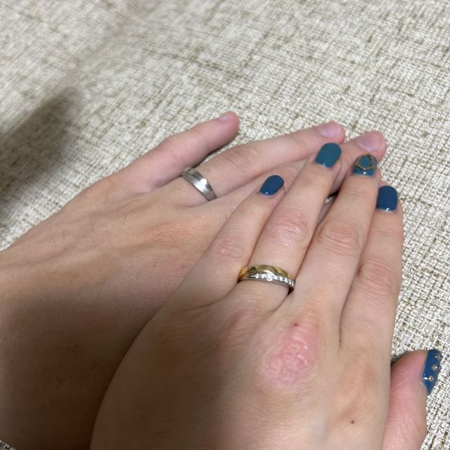 【アイプリモ(I-PRIMO)の口コミ】 指輪のデザインは、シンプルよりも少し遊びがある方が良かったので、
シン…