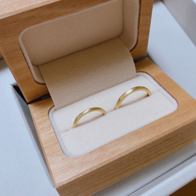 【uchimari(ウチマリ)の口コミ】 ゴールドを霞ませることで肌馴染みを良くし、自分たちで手作りした時にで…