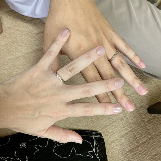 【4℃ BRIDAL(ヨンドシーブライダル)の口コミ】 来店した時の、店員さんの雰囲気はすごく良かったのと、好きなブランド、…