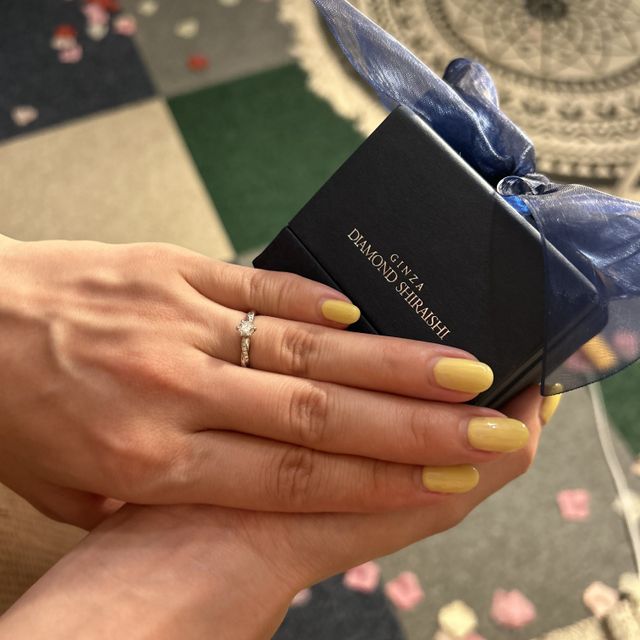 【銀座ダイヤモンドシライシの口コミ】 結婚後もデートの際や何かお祝い事がある時に付けてほしいためダイヤモン…