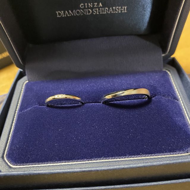 【銀座ダイヤモンドシライシの口コミ】 男性用の指輪はデザインと品質エレガント差に一目惚れしました。
女性用の…