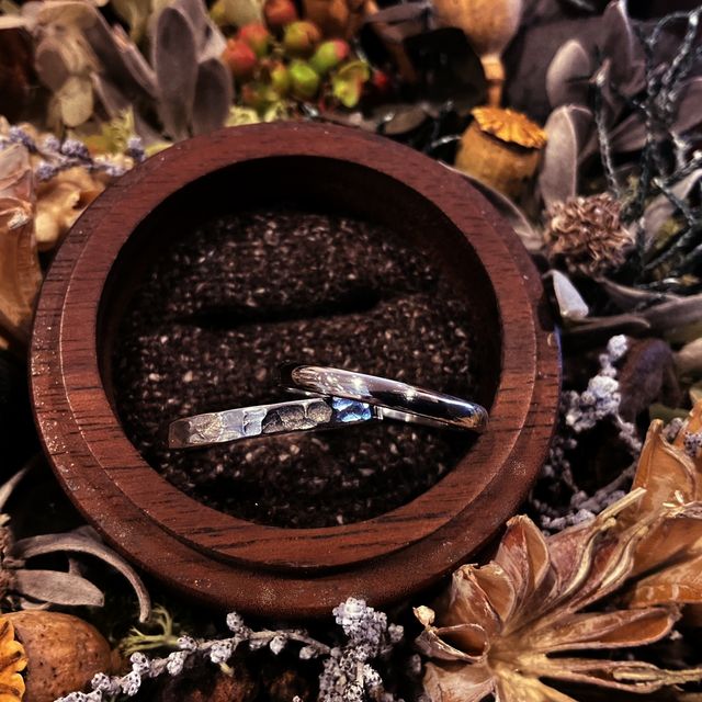 【鎌倉彫金工房の口コミ】 結婚指輪は手作りが良いとお互いに思っていたので、手作りできる鎌倉彫金…