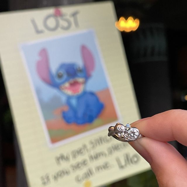 【ケイウノ ブライダル(K.UNO BRIDAL)の口コミ】 婚約指輪は、世界に一つだけのフルオーダーメイドリングにしたかったこと…