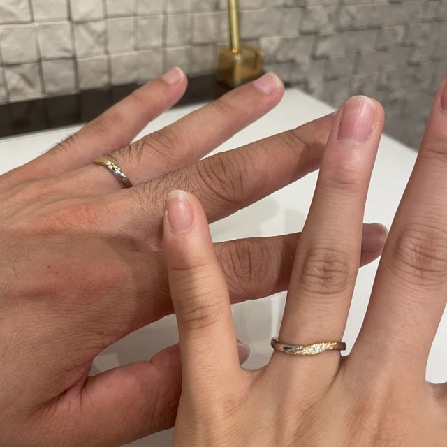 【AMOUR AMULET(アムール・アミュレット)の口コミ】 ゴールドのアクセサリーを身につける事が多いが仕事上ゴールドだと派手に…