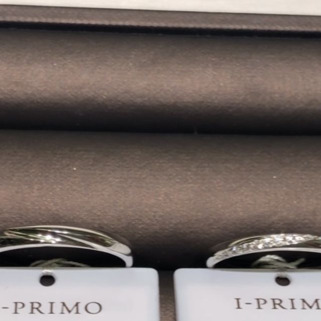【アイプリモ(I-PRIMO)の口コミ】 自分に合う指輪の形がストレートだったのですが、石は一粒よりも多く、そ…